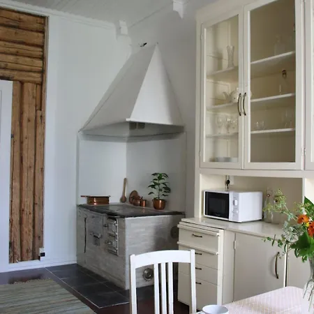 Apartamento Beautifully Restored 1908 Tammisaari *