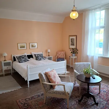 Daire Beautifully Restored 1908 Tammisaari *